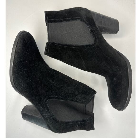 Signature by Cole Hann black Suede heeled booties size 7.5 - Picture 5 of 13